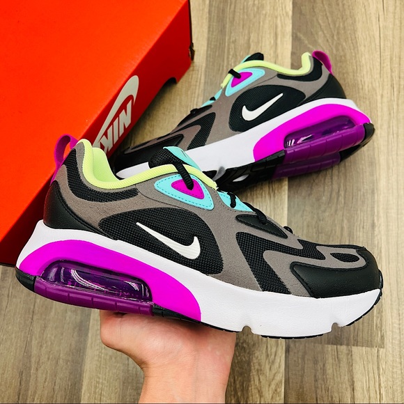 Nike Air Max 200 - Picture 2 of 9